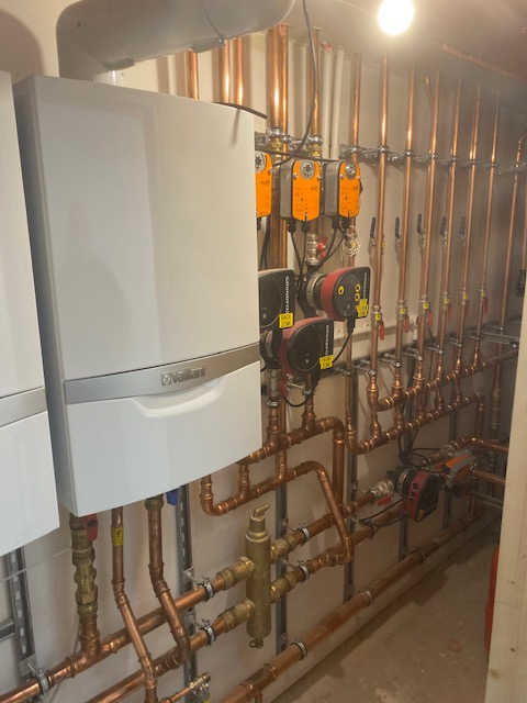 Vaillant boiler with copper pipework
